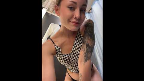 Media: baby_brownie Stripchat 2024-09-28 08:35:00
