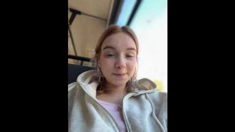 Media: baby_tiny Stripchat 2024-09-28 13:28:00