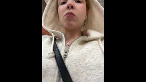Media: baby_tiny Stripchat 2024-09-28 16:24:00