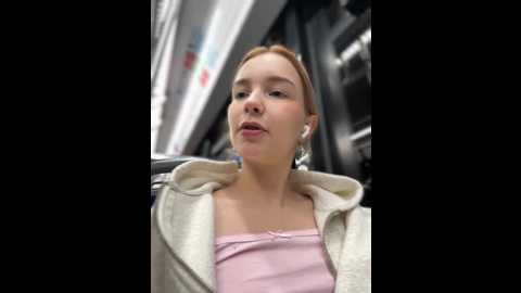 Media: baby_tiny Stripchat 2024-09-28 17:01:00