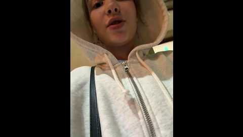 Media: baby_tiny Stripchat 2024-09-28 19:48:00