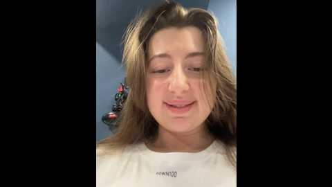 Media: curvyflawless Stripchat 2024-09-28 14:22:00