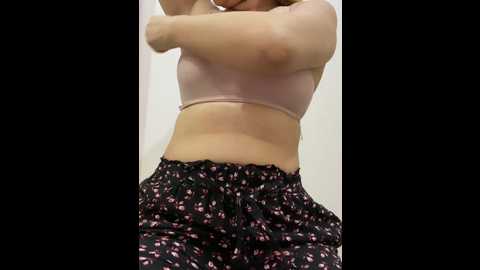 Media: dinaaa00 Stripchat 2024-09-28 10:02:00