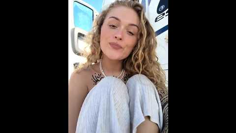 Media: goldloeckchen159 Stripchat 2024-09-28 12:23:00