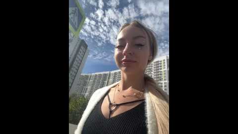 Media: melissa_grr Stripchat 2024-09-28 09:08:00