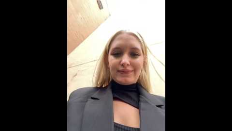 Media: milkyy_wway Stripchat 2024-09-28 10:42:00