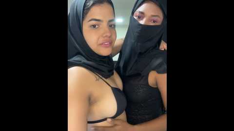 Media: arab_rainbow_girls Stripchat 2024-09-29 09:14:00