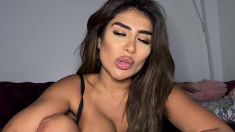 Media: arabicbarbie Stripchat 2024-09-29 02:18:00