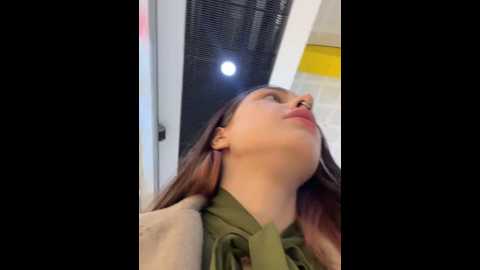 Media: cherry____pie Stripchat 2024-09-29 16:51:00