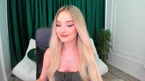 Media: flowerylove_1 Stripchat 2024-09-29 13:36:00