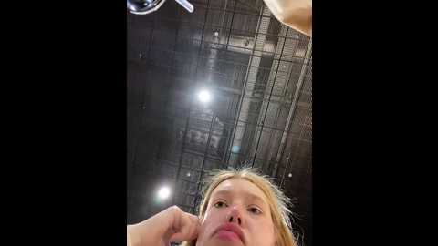 Media: honey___hot Stripchat 2024-09-29 15:28:00