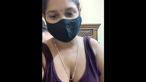 Media: ind_couple1 Stripchat 2024-09-29 12:27:00