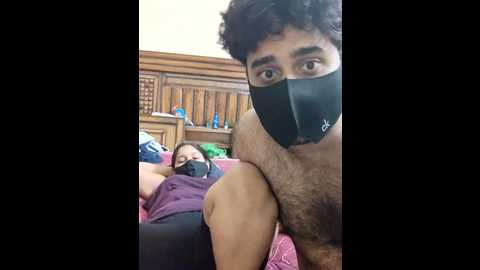 Media: ind_couple1 Stripchat 2024-09-29 14:11:00