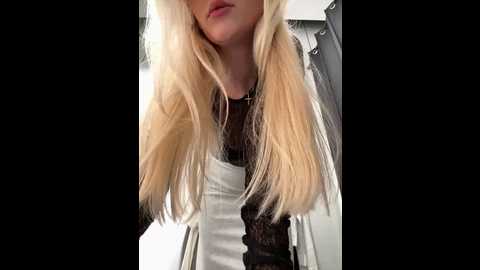 Media: mariatull Stripchat 2024-09-29 14:38:00