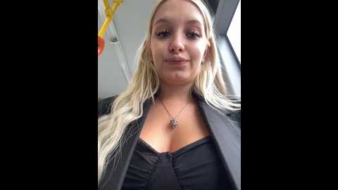 Media: milkyy_wway Stripchat 2024-09-29 09:37:00