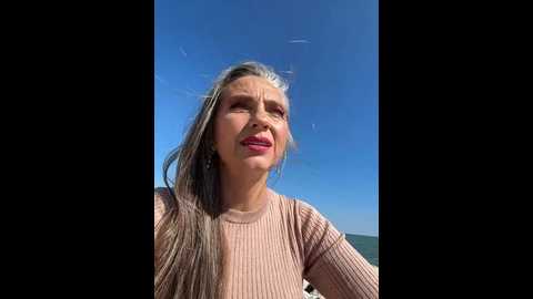 Media: alimela Stripchat 2024-09-30 11:03:00