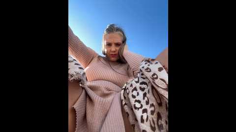 Media: alimela Stripchat 2024-09-30 12:26:00