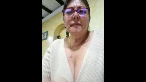 Media: emma_tour Stripchat 2024-09-30 22:28:00