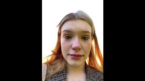 Media: honey___hot Stripchat 2024-09-30 14:02:00