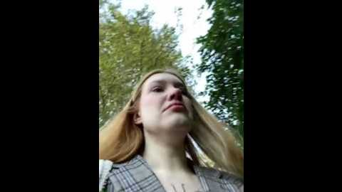 Media: honey___hot Stripchat 2024-09-30 14:19:00