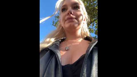 Media: milkyy_wway Stripchat 2024-09-30 09:50:00
