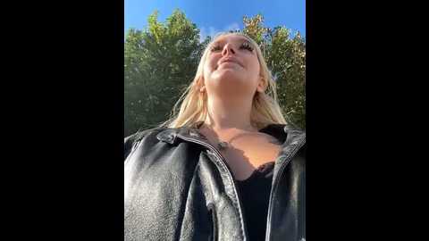 Media: milkyy_wway Stripchat 2024-09-30 10:51:00