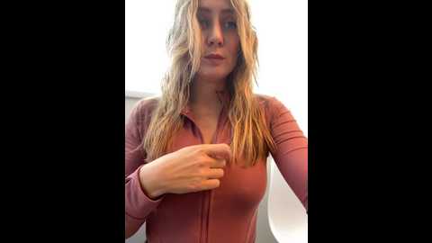 Media: puzdosia Stripchat 2024-09-30 09:22:00