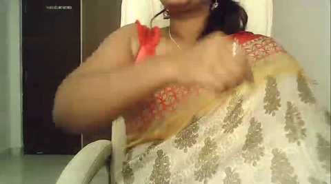 Media: spandana_sweety Stripchat 2024-09-30 10:45:00