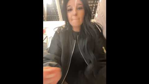 Media: tisha_busty Stripchat 2024-09-30 17:34:00