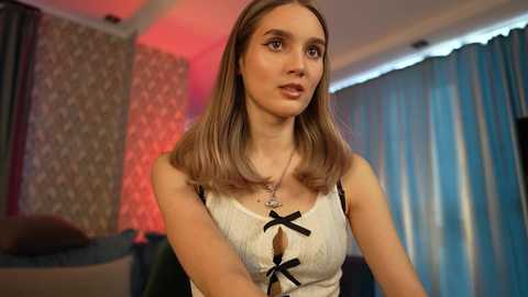 Media: aurora_nude Stripchat 2024-10-01 06:45:00