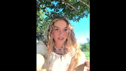 Media: goldloeckchen159 Stripchat 2024-10-01 14:13:00