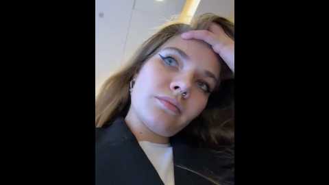 Media: holy_tereza Stripchat 2024-10-01 19:52:00