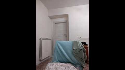 Media: jasminenoir2 Stripchat 2024-10-01 22:00:00