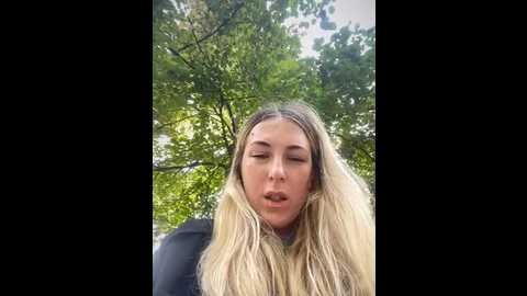 Media: mommmyyummy Stripchat 2024-10-01 12:10:00