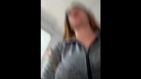 Media: roouse Stripchat 2024-10-01 00:10:00