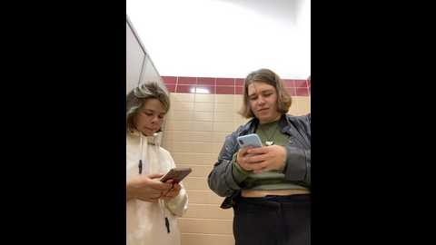 Media: suziemurray Stripchat 2024-10-01 07:15:00