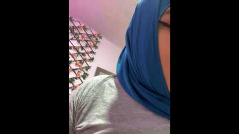 Media: sweetmuslim01 Stripchat 2024-10-01 00:22:00