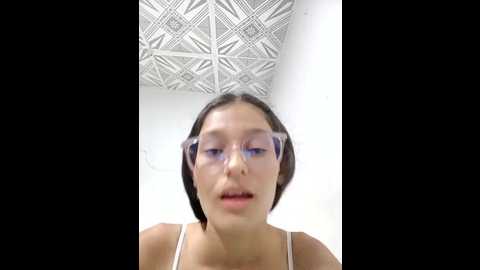 Media: ary_18 Stripchat 2024-10-02 14:37:00