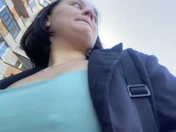 Media: ashleycolee Stripchat 2024-10-02 09:03:00