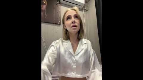 Media: caseystar Stripchat 2024-10-02 06:35:00