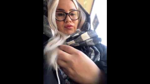 Media: charming_evaa Stripchat 2024-10-02 08:35:00