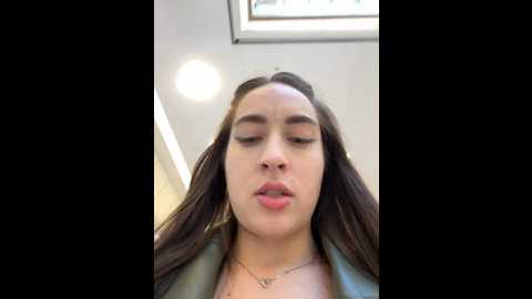 Media: holly_play Stripchat 2024-10-02 13:07:00