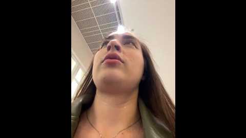Media: holly_play Stripchat 2024-10-02 14:15:00