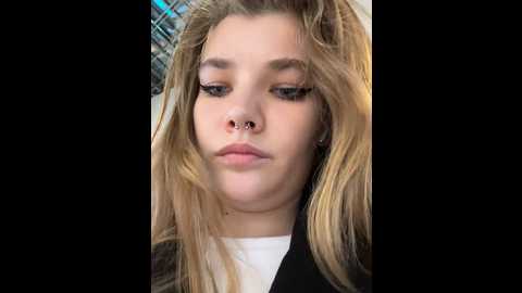 Media: holy_tereza Stripchat 2024-10-02 17:21:00