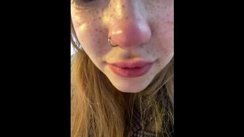 Media: honey___hot Stripchat 2024-10-02 12:23:00