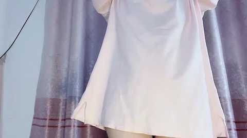 Media: krismil3 Stripchat 2024-10-02 04:04:00