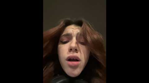 Media: lily__belle Stripchat 2024-10-02 22:49:00