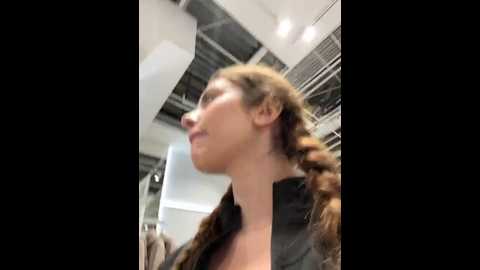 Media: mariid Stripchat 2024-10-02 08:46:00