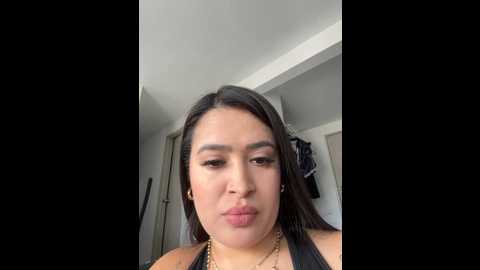 Media: sara_fun Stripchat 2024-10-02 20:12:00