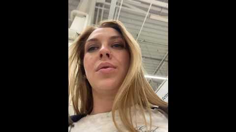 Media: sweet___emily Stripchat 2024-10-02 13:51:00